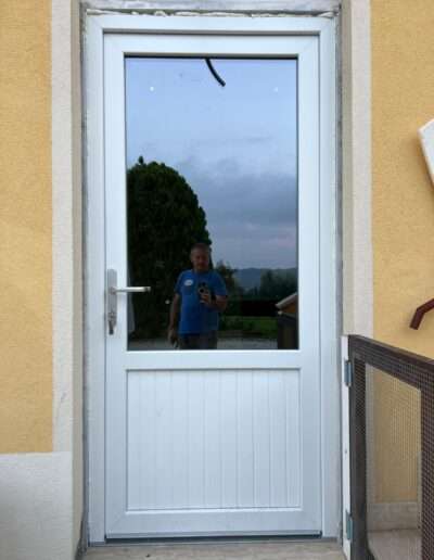 Portoni in PVC Montecassiano_portone_PVC_INOFORM 70 MD