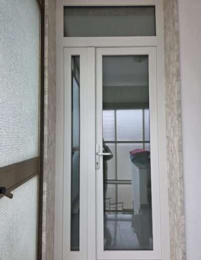 Portoni in PVC Conca_Casale_Portone_in_pvc_INOFORM_70MD