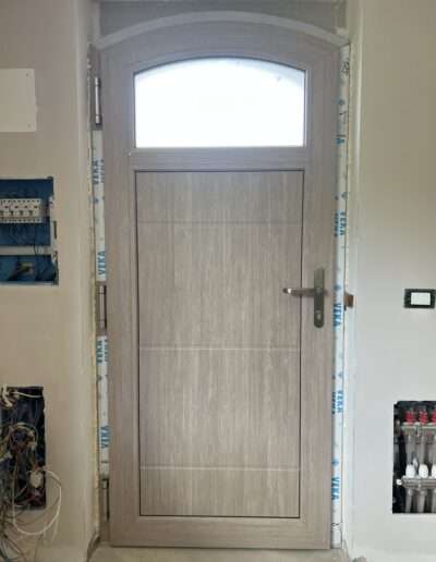 Portoni in PVC Agnone_Portone_PVC_VEKA_76MD
